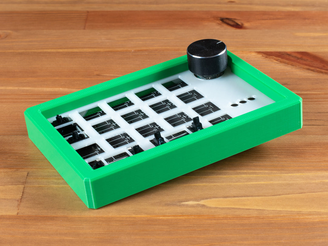 3D Printed RGB Hotswap Numpad v2
