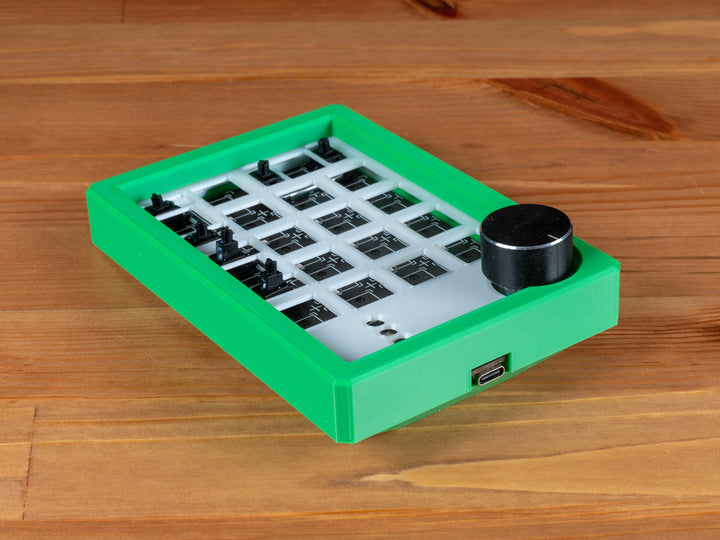 3D Printed RGB Hotswap Numpad v2
